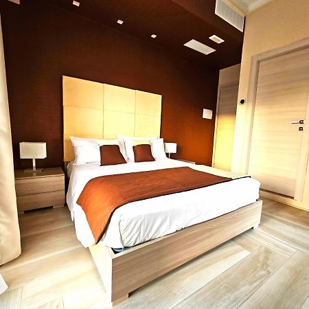 Trilogy Prestige - Central Premium Suites 莱切 外观 照片