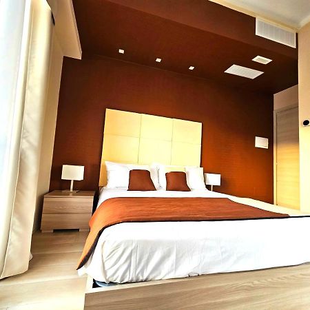 Trilogy Prestige - Central Premium Suites 莱切 外观 照片