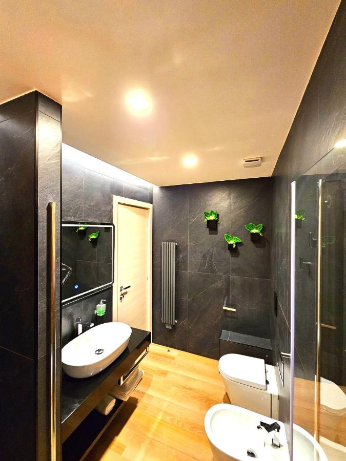 Trilogy Prestige - Central Premium Suites 莱切 外观 照片